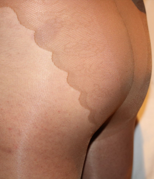 Preview: Samburu – Strumpfhose Magic 40 – Bikini Slip – Semi Transparent – 40 DEN Preview: slika-hula-hopke-samburu-magic-40